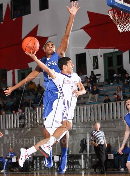 Thumbnail 1 in Middletown vs New Rochelle (Hoops For A Cure Extravaganza) photogallery.