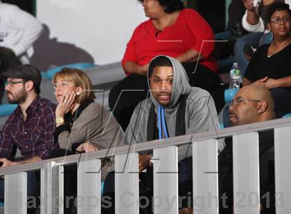 Thumbnail 3 in Middletown vs New Rochelle (Hoops For A Cure Extravaganza) photogallery.