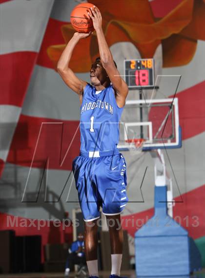Thumbnail 2 in Middletown vs New Rochelle (Hoops For A Cure Extravaganza) photogallery.