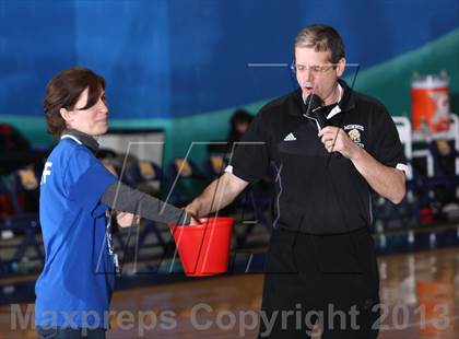 Thumbnail 1 in Middletown vs New Rochelle (Hoops For A Cure Extravaganza) photogallery.