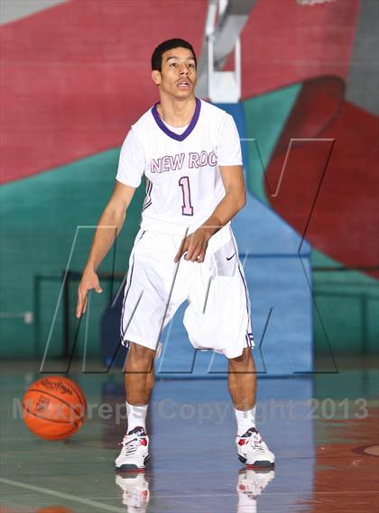 Thumbnail 2 in Middletown vs New Rochelle (Hoops For A Cure Extravaganza) photogallery.