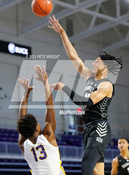 Thumbnail 2 in Montverde Academy vs. Sunrise (Geico Nationals) photogallery.