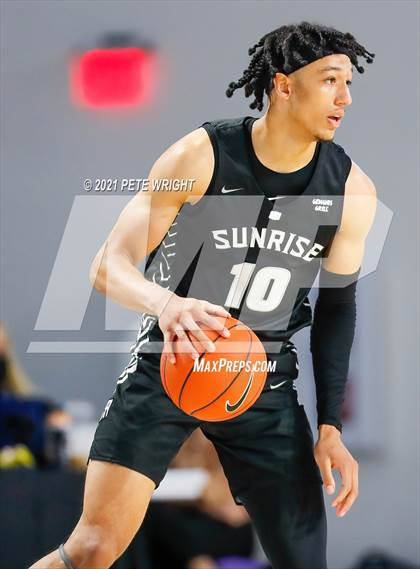 Thumbnail 2 in Montverde Academy vs. Sunrise (Geico Nationals) photogallery.