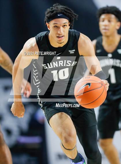 Thumbnail 2 in Montverde Academy vs. Sunrise (Geico Nationals) photogallery.