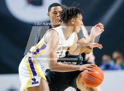 Thumbnail 3 in Montverde Academy vs. Sunrise (Geico Nationals) photogallery.