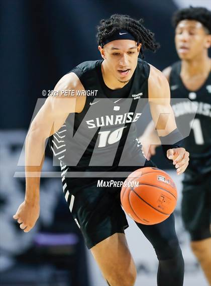 Thumbnail 1 in Montverde Academy vs. Sunrise (Geico Nationals) photogallery.