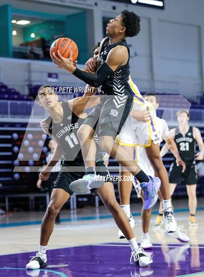 Thumbnail 3 in Montverde Academy vs. Sunrise (Geico Nationals) photogallery.