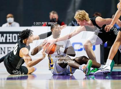 Thumbnail 1 in Montverde Academy vs. Sunrise (Geico Nationals) photogallery.