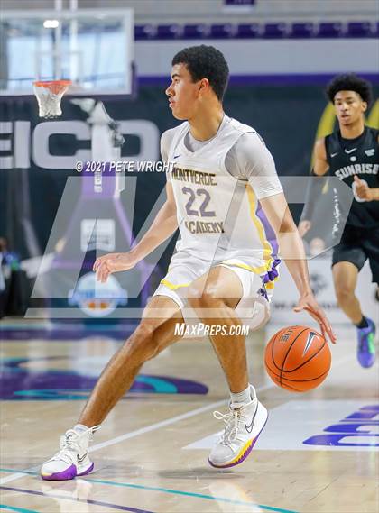 Thumbnail 2 in Montverde Academy vs. Sunrise (Geico Nationals) photogallery.