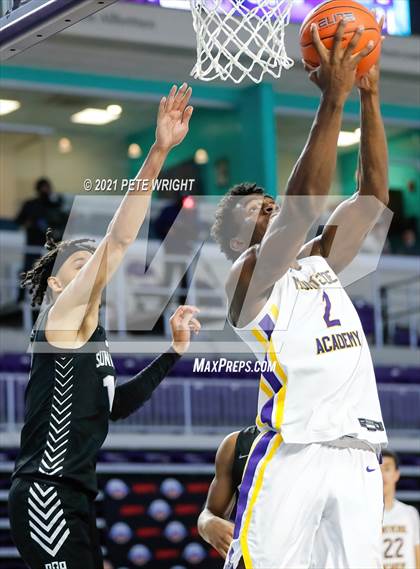 Thumbnail 3 in Montverde Academy vs. Sunrise (Geico Nationals) photogallery.