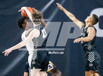 Thumbnail 2 in Montverde Academy vs. Sunrise (Geico Nationals) photogallery.
