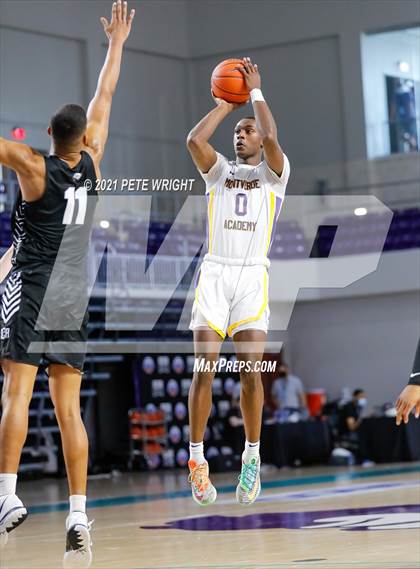 Thumbnail 1 in Montverde Academy vs. Sunrise (Geico Nationals) photogallery.
