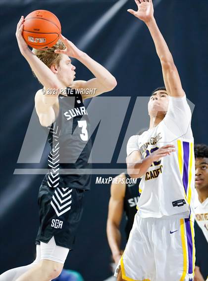 Thumbnail 3 in Montverde Academy vs. Sunrise (Geico Nationals) photogallery.