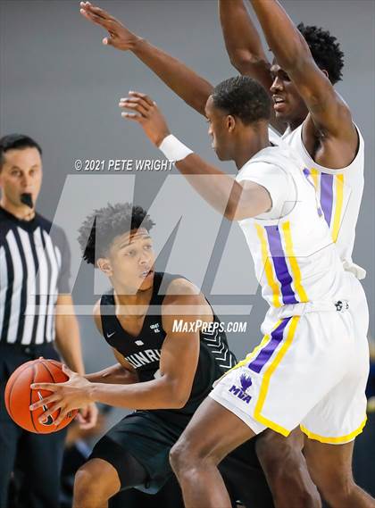 Thumbnail 3 in Montverde Academy vs. Sunrise (Geico Nationals) photogallery.