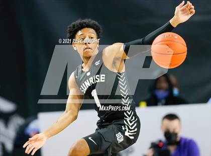 Thumbnail 2 in Montverde Academy vs. Sunrise (Geico Nationals) photogallery.
