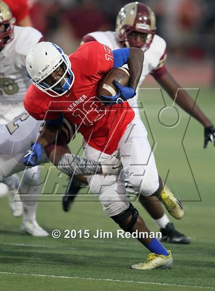Thumbnail 1 in Rouse @ Leander photogallery.
