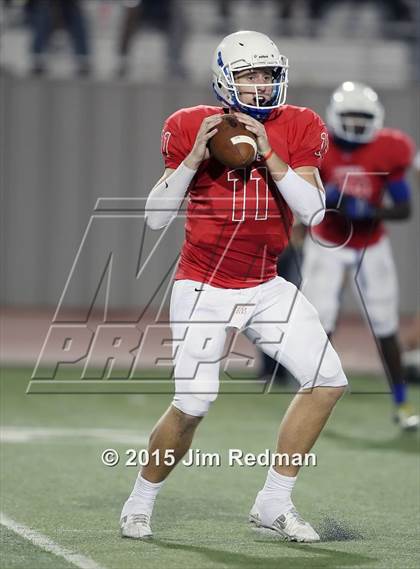 Thumbnail 2 in Rouse @ Leander photogallery.