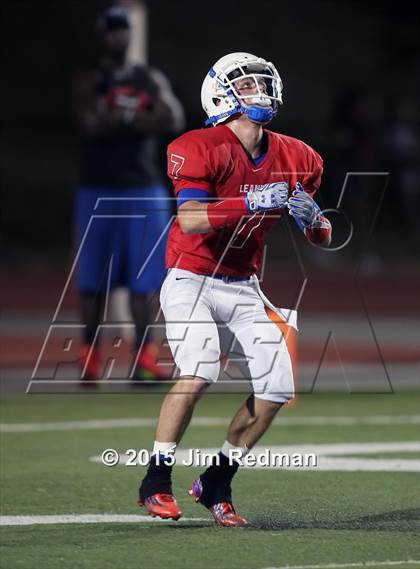 Thumbnail 3 in Rouse @ Leander photogallery.