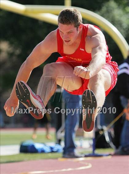 Thumbnail 1 in CIF CCS Masters Championships photogallery.