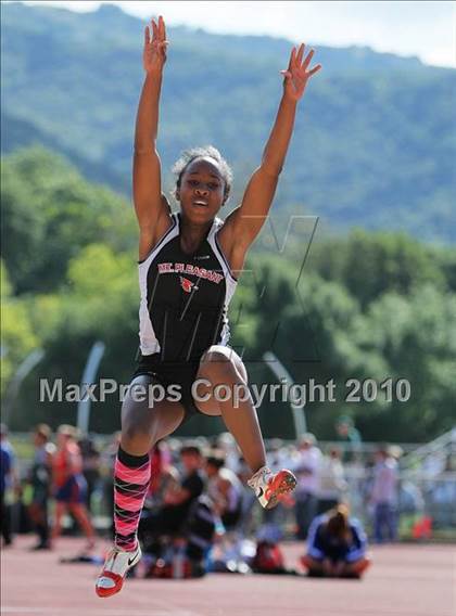 Thumbnail 2 in CIF CCS Masters Championships photogallery.