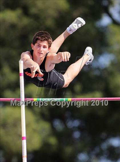 Thumbnail 1 in CIF CCS Masters Championships photogallery.