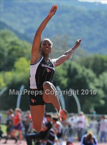 Thumbnail 1 in CIF CCS Masters Championships photogallery.