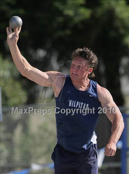 Thumbnail 1 in CIF CCS Masters Championships photogallery.