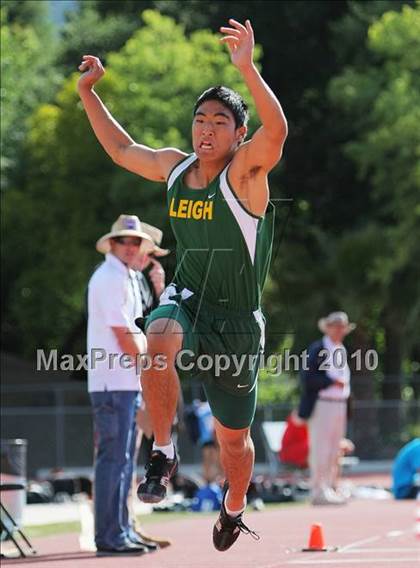 Thumbnail 1 in CIF CCS Masters Championships photogallery.