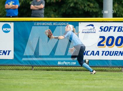 Thumbnail 2 in Oceanside vs East Meadow (NYSPHSAA Section 8 Class AA Final Game 1) photogallery.