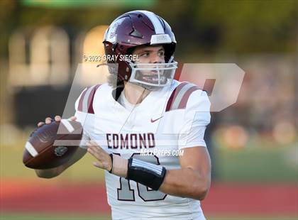 Thumbnail 3 in Edmond Memorial @ Edmond Santa Fe photogallery.