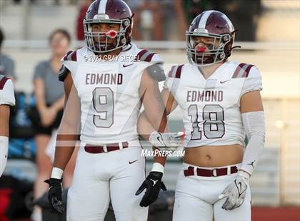 Thumbnail 1 in Edmond Memorial @ Edmond Santa Fe photogallery.
