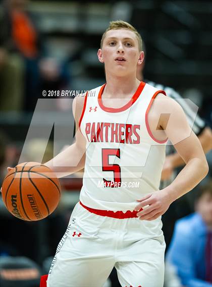 Thumbnail 3 in Lenoir City vs. Farragut photogallery.