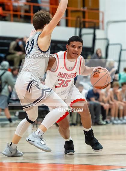 Thumbnail 3 in Lenoir City vs. Farragut photogallery.