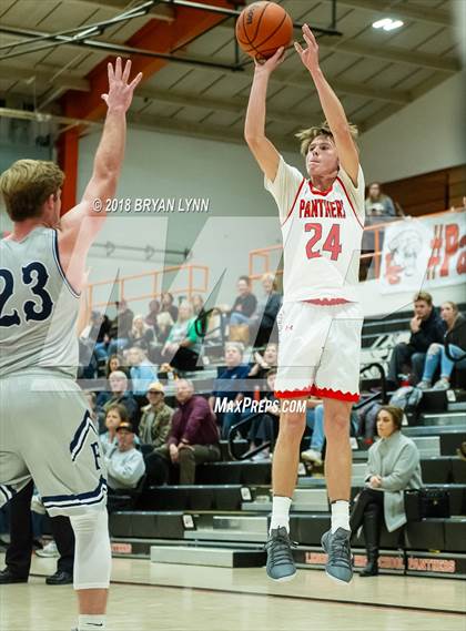 Thumbnail 1 in Lenoir City vs. Farragut photogallery.
