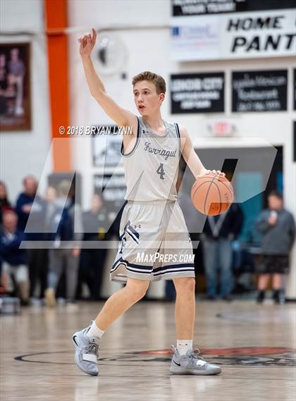 Thumbnail 2 in Lenoir City vs. Farragut photogallery.