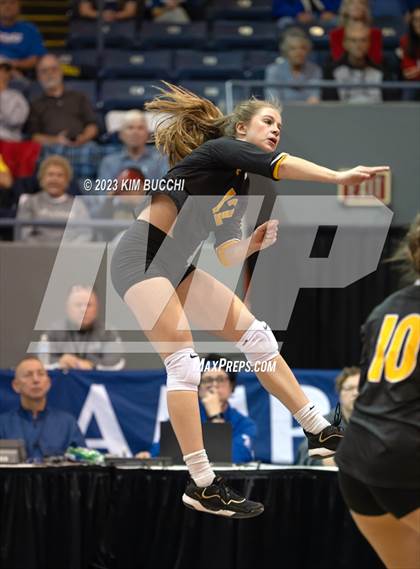 Thumbnail 1 in Lenawee Christian vs. Everest Collegiate (MHSAA Division 4 Semifinal) photogallery.