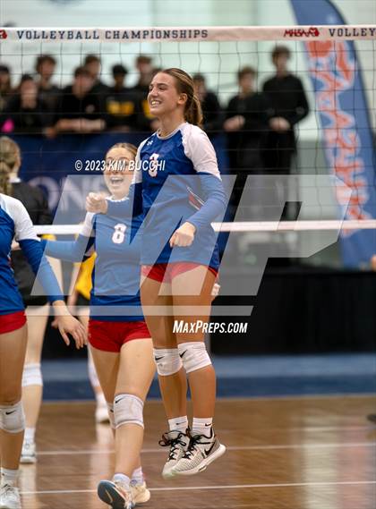 Thumbnail 2 in Lenawee Christian vs. Everest Collegiate (MHSAA Division 4 Semifinal) photogallery.
