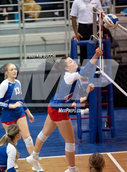 Thumbnail 3 in Lenawee Christian vs. Everest Collegiate (MHSAA Division 4 Semifinal) photogallery.