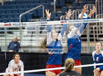 Thumbnail 2 in Lenawee Christian vs. Everest Collegiate (MHSAA Division 4 Semifinal) photogallery.