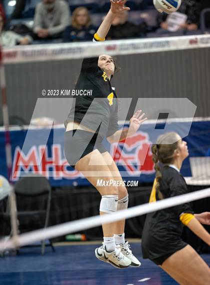 Thumbnail 2 in Lenawee Christian vs. Everest Collegiate (MHSAA Division 4 Semifinal) photogallery.