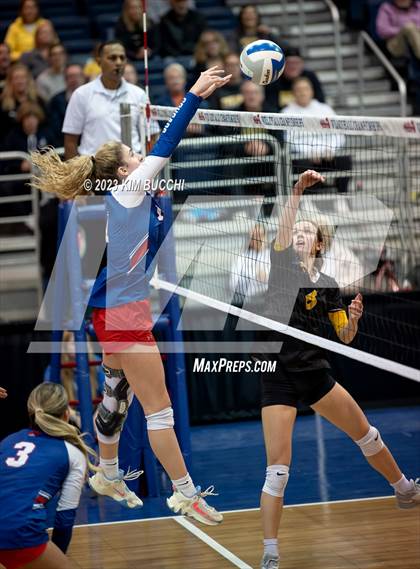 Thumbnail 2 in Lenawee Christian vs. Everest Collegiate (MHSAA Division 4 Semifinal) photogallery.
