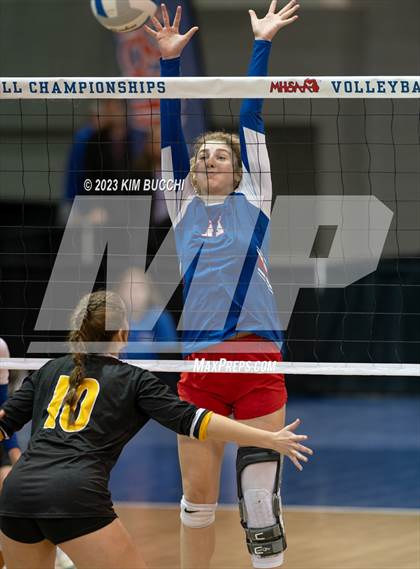 Thumbnail 1 in Lenawee Christian vs. Everest Collegiate (MHSAA Division 4 Semifinal) photogallery.