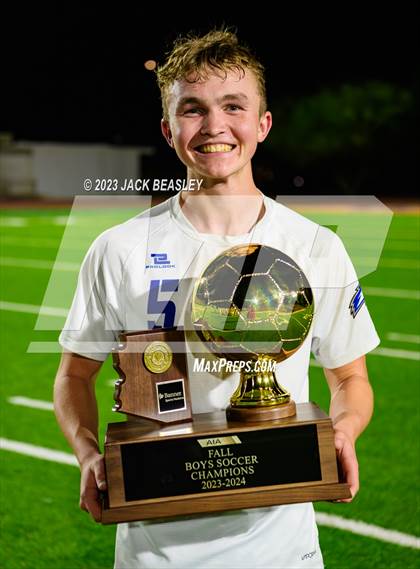 Thumbnail 2 in Snowflake vs. Chino Valley (AIA Fall Soccer Final Awards) photogallery.