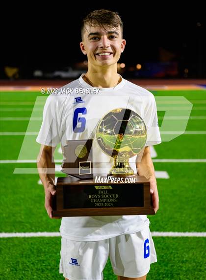 Thumbnail 2 in Snowflake vs. Chino Valley (AIA Fall Soccer Final Awards) photogallery.