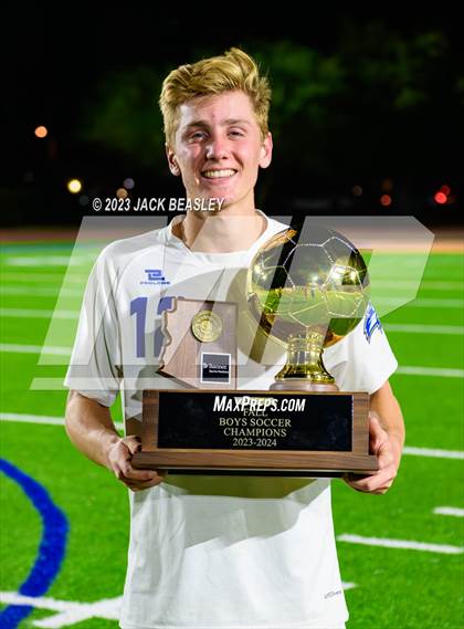 Thumbnail 2 in Snowflake vs. Chino Valley (AIA Fall Soccer Final Awards) photogallery.