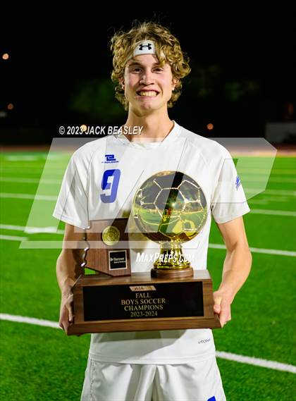 Thumbnail 1 in Snowflake vs. Chino Valley (AIA Fall Soccer Final Awards) photogallery.
