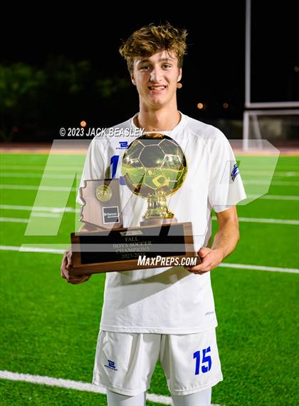 Thumbnail 2 in Snowflake vs. Chino Valley (AIA Fall Soccer Final Awards) photogallery.