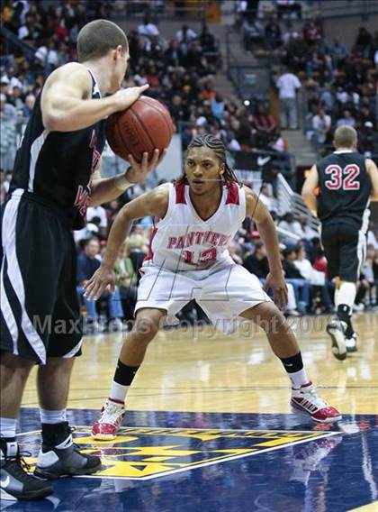 Thumbnail 3 in Monte Vista vs. St. Mary's (MLK Classic) photogallery.