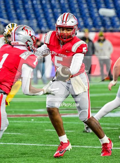 Thumbnail 2 in King Philip Regional vs Catholic Memorial (MIAA Division 2 Final) photogallery.