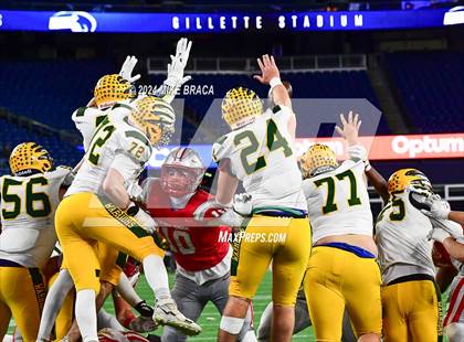 Thumbnail 2 in King Philip Regional vs Catholic Memorial (MIAA Division 2 Final) photogallery.
